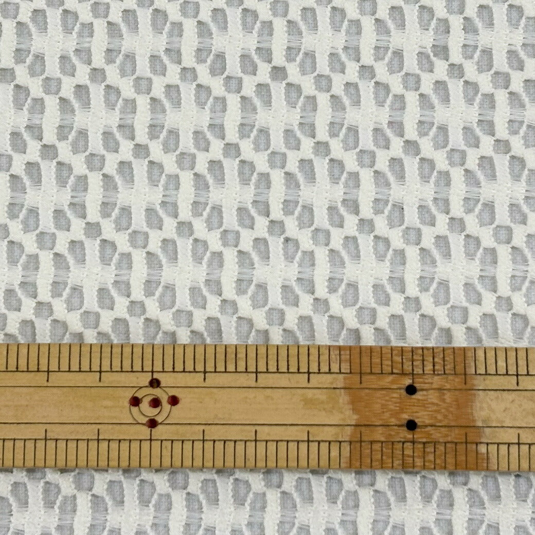 生地 【 ジオメトリックレース クリーム 】 レース生地 刺繍生地 透かし生地 レース刺繍 幾何学模様 衣装生地 ブラウス シャツ ドレス衣装 白色 クリーム ダンス生地 ダンス衣装 コスプレ コスプレ衣装 発表会 コンクール 推し活 ナチュラル シンプルTextile World TOA