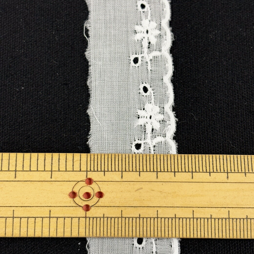 リボン【 綿レース 139 白 】レースリボン 刺繍リボン 花柄 花柄刺繍 レース刺繍 刺繍テープ 綿レース ハンドメイド資材 可愛い 手芸用テープ リボンテープ 洋裁 ハンドメイド 手芸用 パーツ 布雑貨 副材 手芸副材 フリル Textile World TOA
