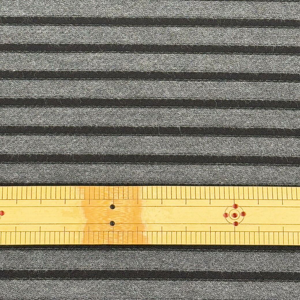 生地 【 ニット ボーダー 黒 】 ウール混 ウール生地 ニット生地 ニット素材 ボーダー しましま 縞々 保温性 羊毛 暖かい 起毛 ジャケット ベスト コート インテリア スカート パンツ ワンピース ポンチョ 帽子 ひざ掛け カバン ハンドメイド 幅広 Textile World TOA