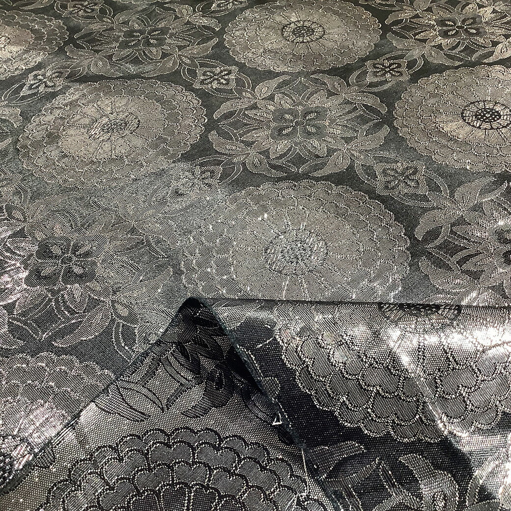 生地 【 金襴 黒×シルバー 】 金襴生地 二釜菊丸 七宝文 花菱 和柄 布 和風生地 京都西陣織 よさこい 金襴布 金襴 きんらん 仏具 座布団 つまみ細工 人形衣装 能衣装 袈裟 表装 掛け軸 クッションカバー におい袋