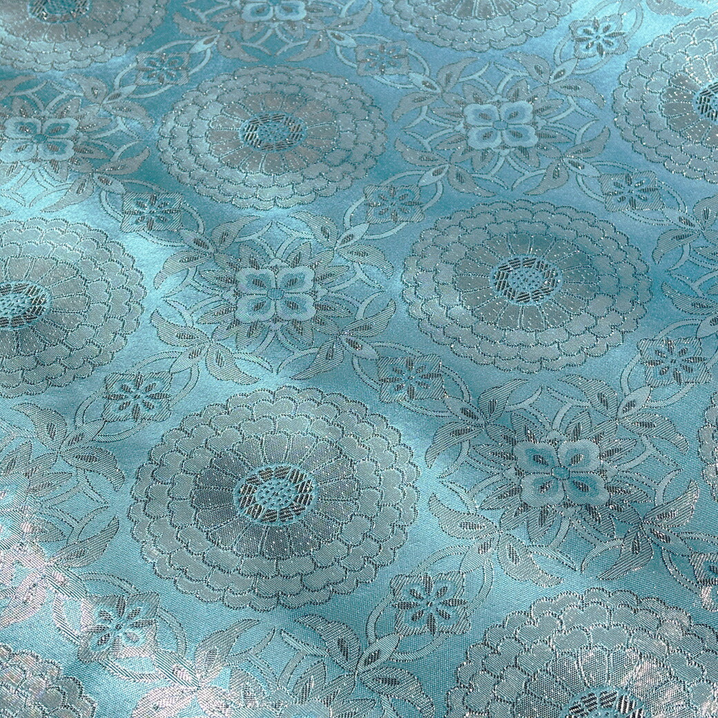 生地 【 金襴 シルバー×水色 】 金襴生地 二釜菊丸 七宝文 花菱 和柄 布 和風生地 京都西陣織 よさこい 金襴布 金襴 きんらん 仏具 座布団 つまみ細工 人形衣装 能衣装 袈裟 表装 掛け軸 クッションカバー におい袋