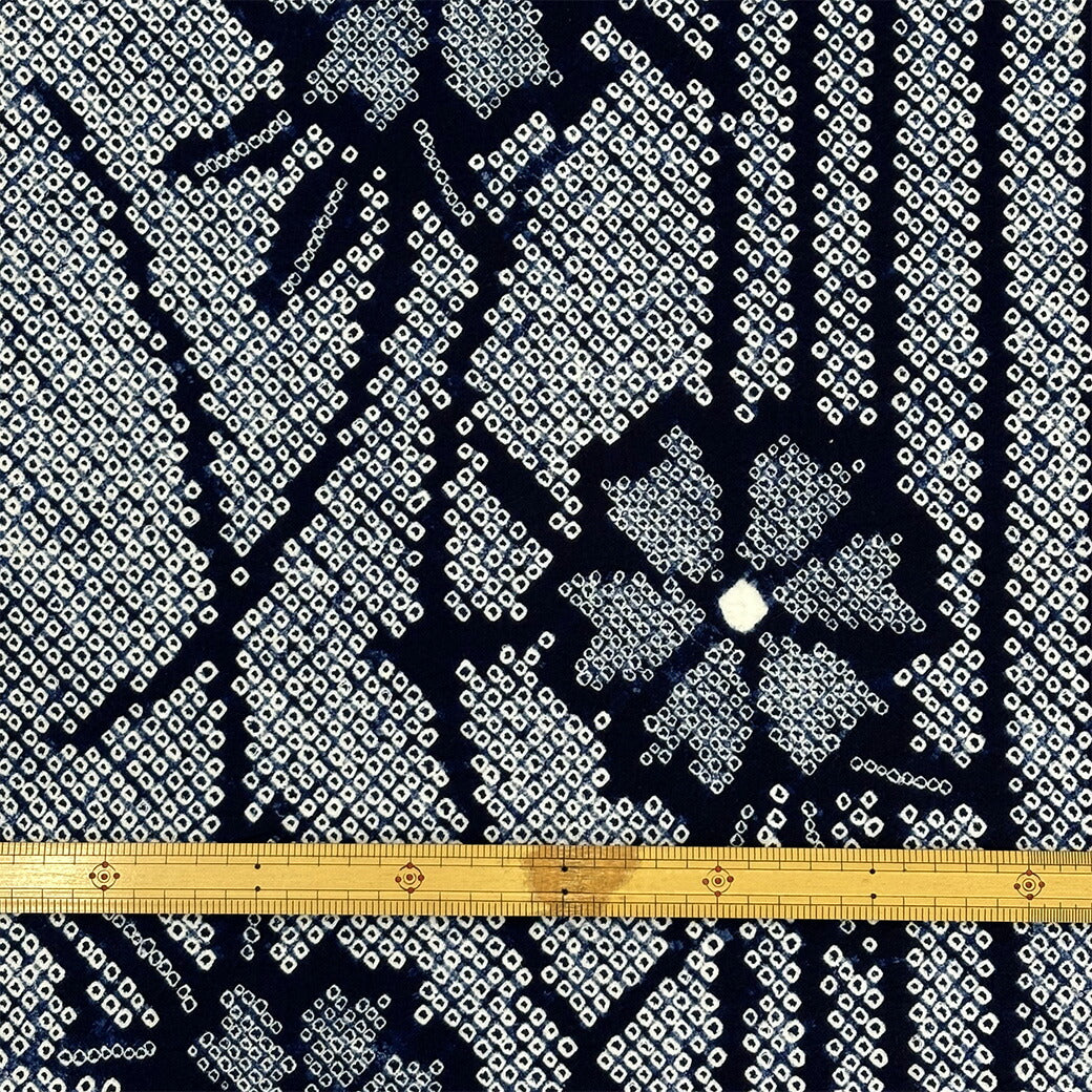 生地 【 有松絞り 秋桜 紺 12.5m巻き 巾40cm 】 一反 巻き売り 有松染め 鳴海絞り 有松鳴海絞り 浴衣生地 甚平生地 コスモス 浴衣 ゆかた しぼり浴衣 絞り浴衣 絞り染め 兵児帯 帯 夏着物 単衣 風呂敷 一反