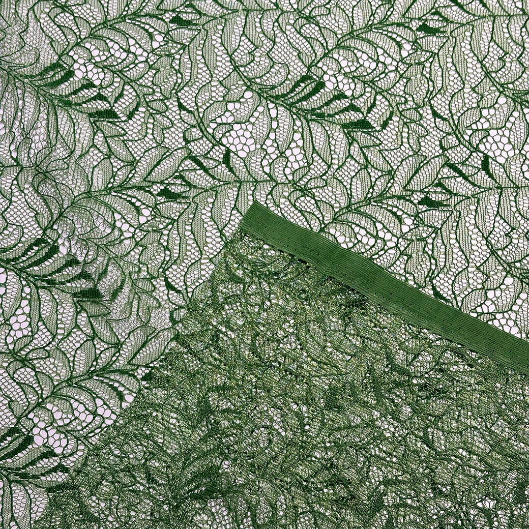 生地 【 片耳スカララッセルレース グリーン 】 レース ラッセルレース レース生地 ラッセル ラッセルレース生地 刺繍 レース刺繍 花柄 薔薇 幾何学 レースカーテン グローブ 手袋 ベール ブライダル ウェディング コスプ