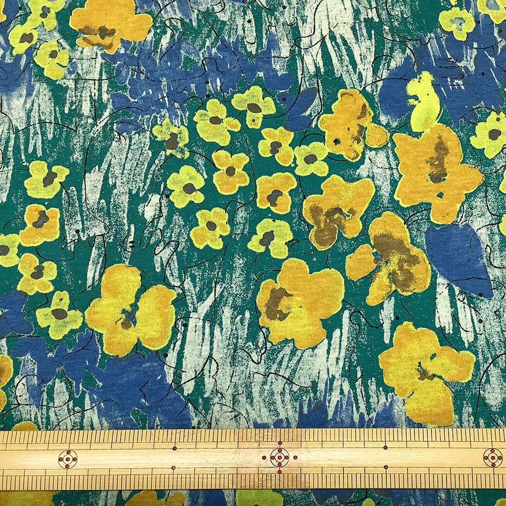 生地【 水彩画ニット天竺 花柄 】スウェット生地 ニット生地 春生地 花柄 天竺ニット 布地 コットン 綿100% 定番素材 衣装 ハンドメイド 手芸 シンプル 定番生地 Tシャツ パンツ ベビーウェア 犬服 秋冬 薄手 カッ