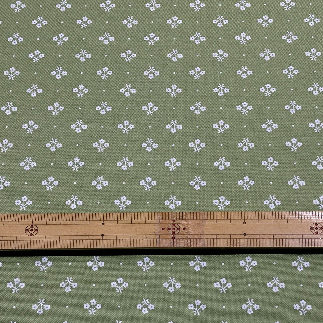 生地 【 小紋柄 抹茶 】 和柄 小紋柄 花柄 小花柄 プリント 綿生地 コットン 綿100% グリーン 緑色 総柄 和風 和雑貨 巾着 巾着袋 袱紗入れ 袱紗ケース 御朱印帳ケース 座布団カバー 風呂敷 足袋入れ 竹刀袋 和