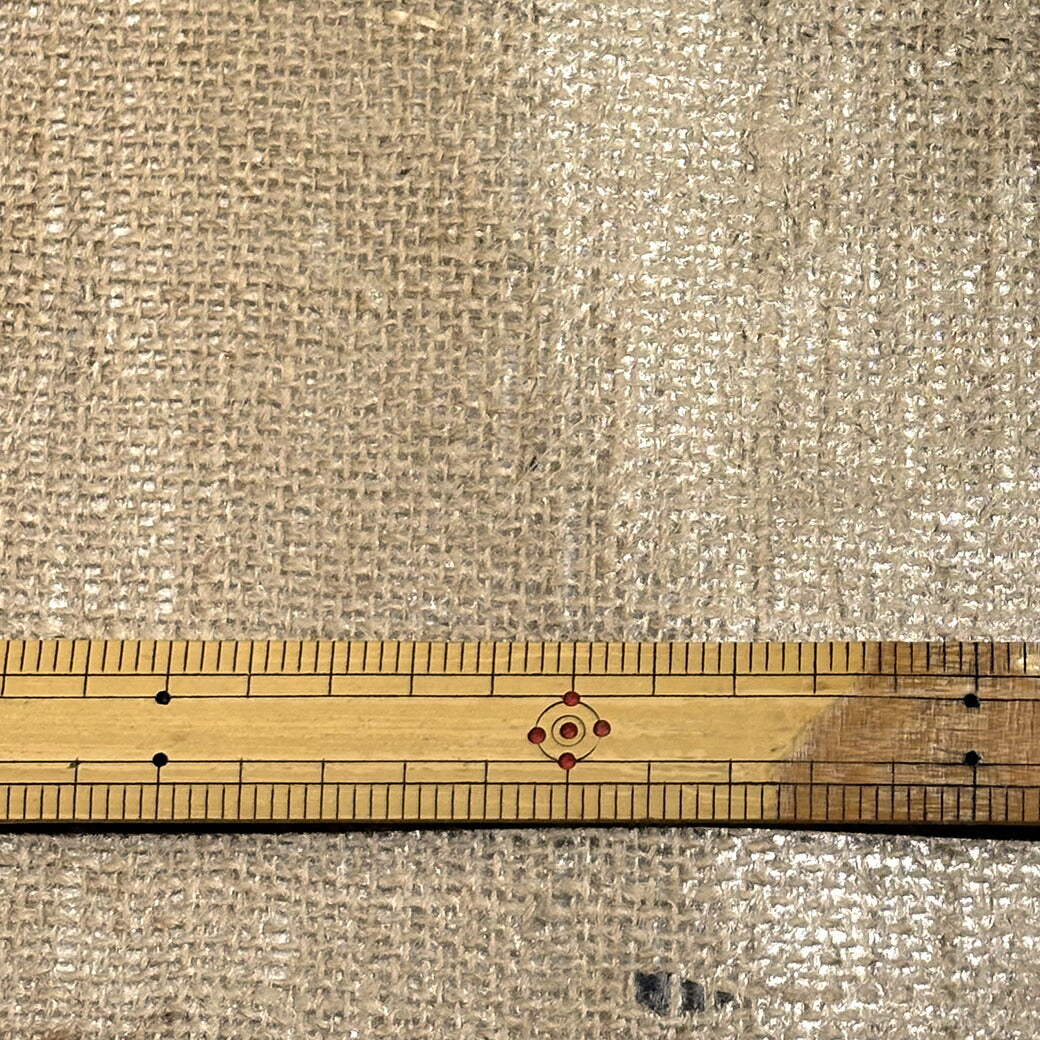 生地 【 ラミネート ジュート 生成 】 ジュート生地 115cm巾 麻 リネン100% 天然繊維 無地 バッグ コーヒー豆の袋 ガーデニング インテリア テーブルクロス 帽子 サンダル ラグ カーペット 手芸 Textile