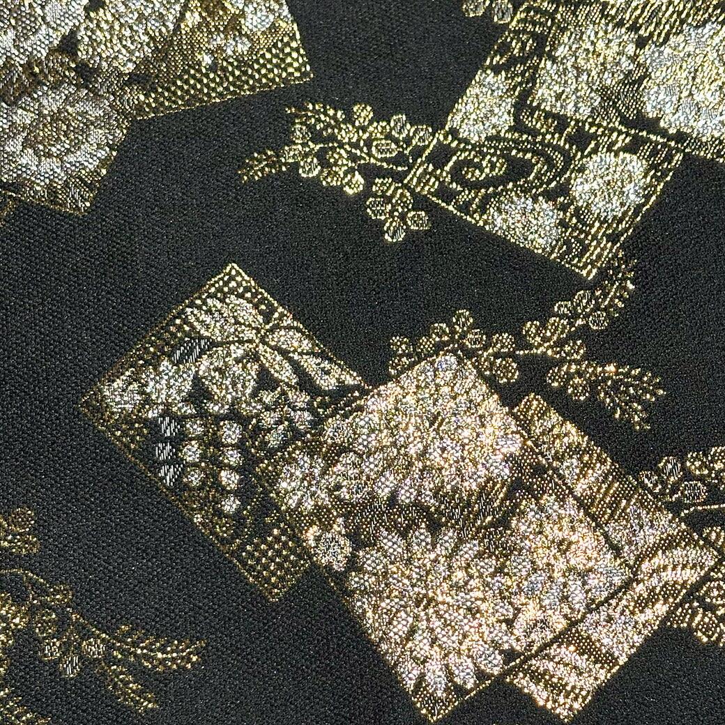 生地 【 金襴 花 ブラック 】 金襴生地 植物文様 花柄 菊 華文 花びら 和柄 布 和柄生地 和風生地 京都西陣織 よさこい 金襴布 金襴 きんらん 仏具 座布団 つまみ細工 人形衣装 能衣装 袈裟 表装 掛け軸 御朱印帳