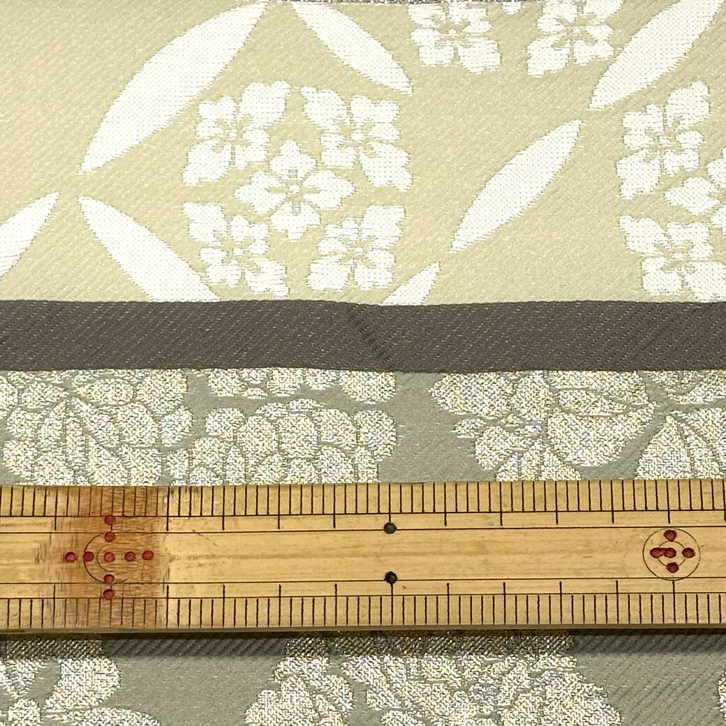 生地 【 金襴 花菱文 グリーン 】 金襴生地 花菱紋 花菱文 花柄 花びら 和柄 布 和柄生地 和風生地 京都西陣織 よさこい 金襴布 金襴 きんらん 仏具 座布団 つまみ細工 人形衣装 能衣装 袈裟 表装 掛け軸 御朱印帳