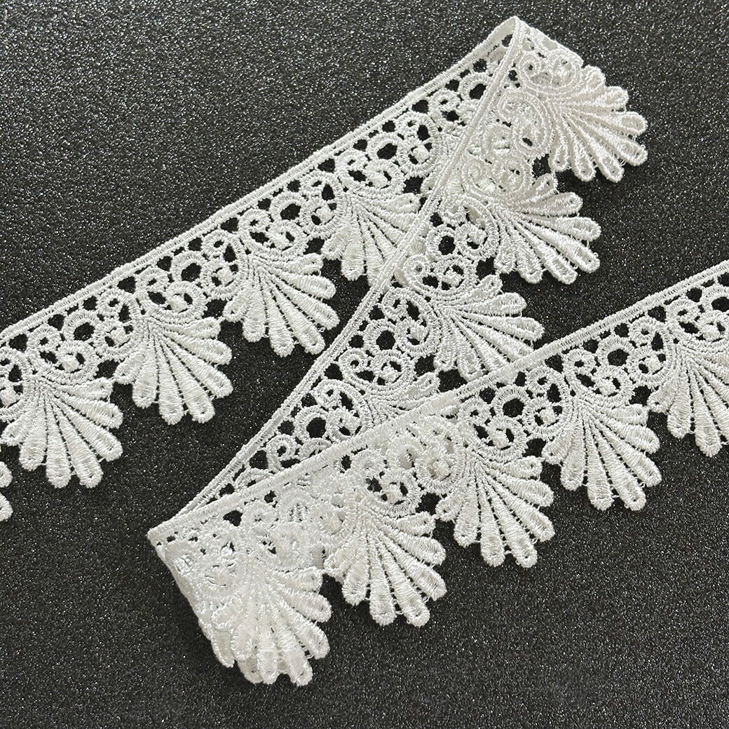 リボン【 モチーフレース L 白 】レースリボン 刺繍リボン 植物 刺繍 レース刺繍 刺繍テープ ハンドメイド資材 可愛い 手芸用テープ リボンテープ 洋裁 ハンドメイド 手芸用 パーツ 布雑貨 副材 手芸副材 フリル カント