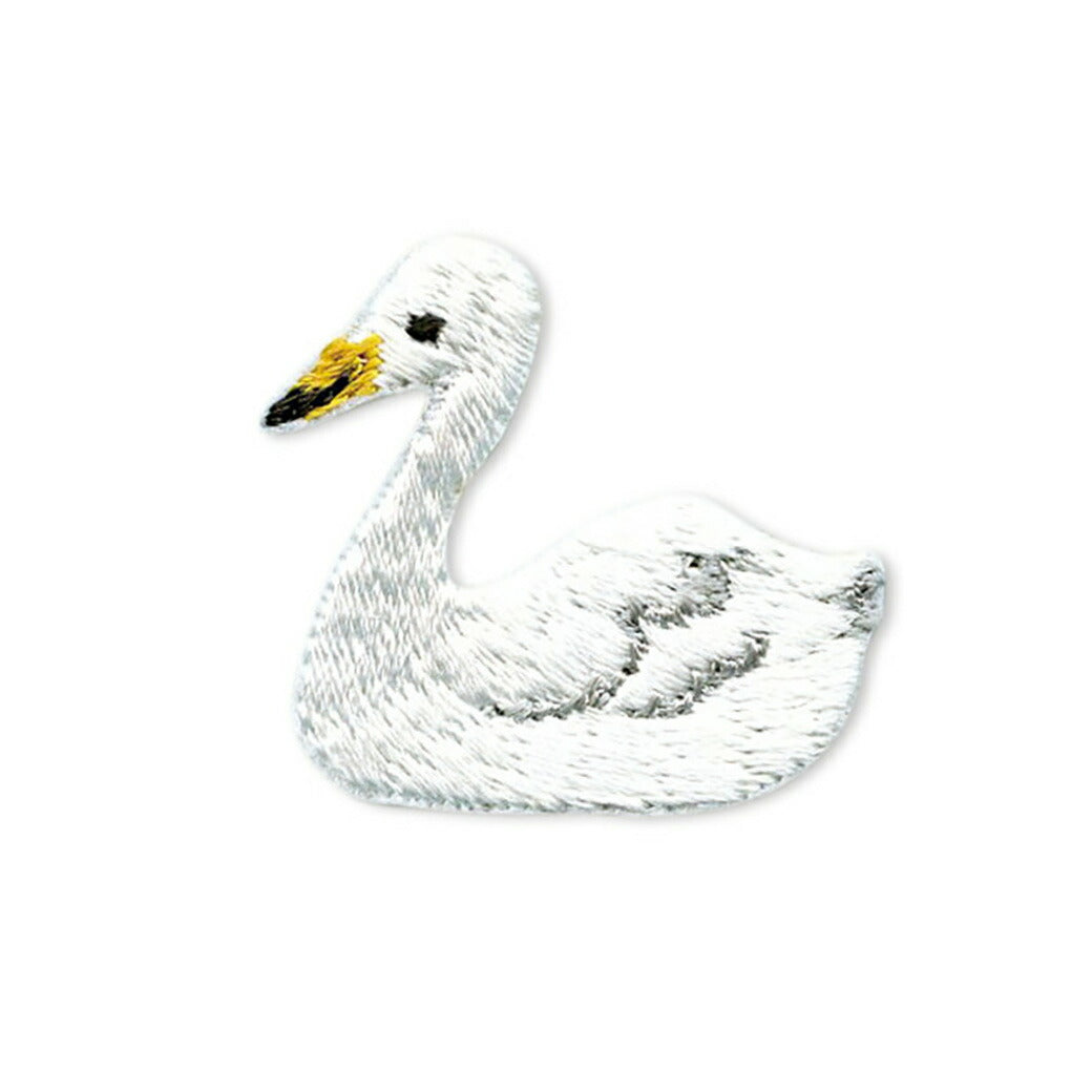 ワッペン【 白鳥 】 アイロンワッペン パイオニア オリジナルワッペン ハクチョウ スワン マスク ワンポイント 鳥 水鳥 手作り 女の子 目印 動物 アニマル 動物ワッペン 入園 入学 レッスンバッグ 習い事バッグ 帽子 リュック アップリケ バレエ かわいい ハンカチ 手芸