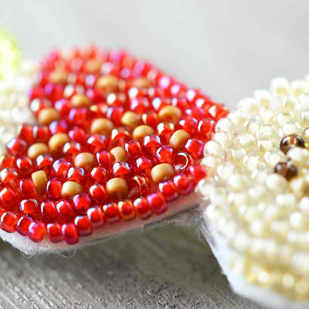 【 MIYUKI はらぺこブローチ フルーツ飴 】 刺しゅうキット ブローチ ビーズ刺繍 刺しゅう ビーズキット ビーズ 刺繍 おでかけ アクセサリー おでかけブローチキット はらぺこブローチキット ビーズ刺繍キット ビーズ刺繍 miyuki お出かけブローチ Textile World TOA<br>