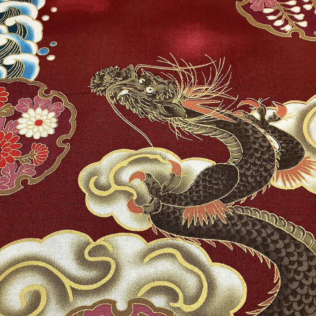 生地 【 和柄プリント 龍 エンジ 】 昇龍 龍神 112cm巾 綿100%