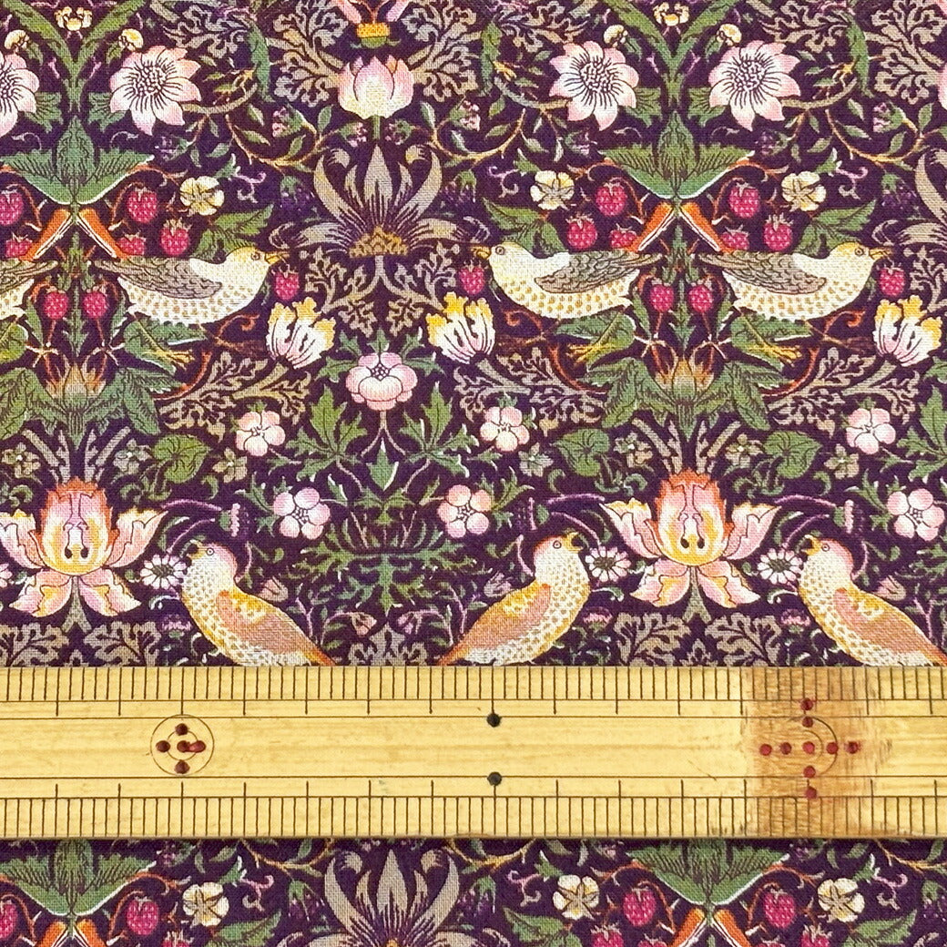 生地 【 V&A Fabric Collection いちご泥棒 ワイン 】 シーチング 110cm巾 コットン 綿100% 薄手
