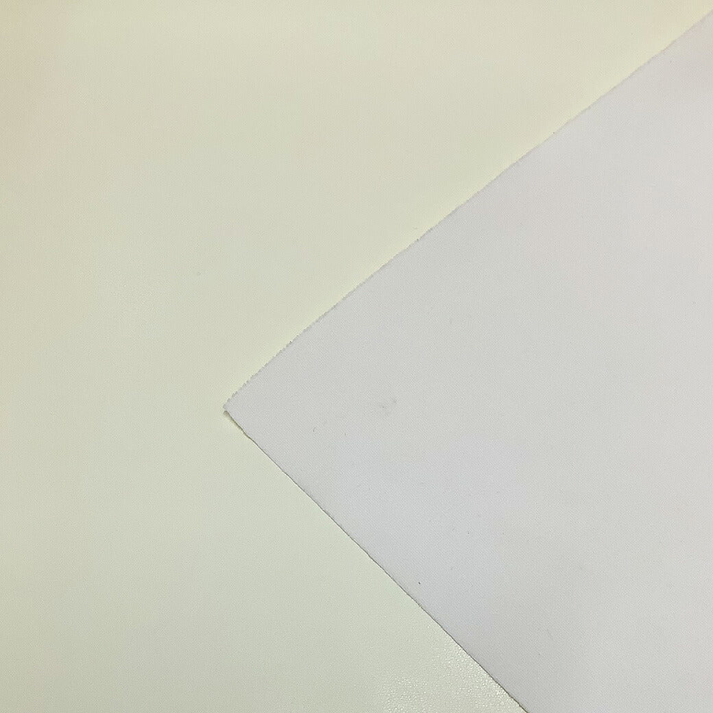 生地 【 合皮 薄 ホワイト 】 レザー生地 合皮生地 合皮布 革 皮 レザー用品 高級感 レザー布地 革製 合皮布地 キーホルダー キーケース 名刺入れ 手芸 DIY ジャケット スカート インテリア ガーデニング 財布 コインケース レザークラフト 衣装 舞台 Textile World TOA