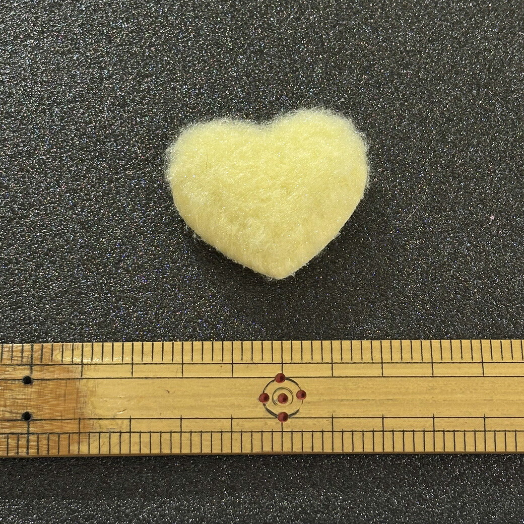 【 デコパーツ ふわふわ ハート 4色 】 デコ パーツ ハート クッションモチーフ かわいい センターパーツ ふわふわ パーツ 推し活 チャーム デコレーション ブローチ バレッタ キーホルダー 飾り物 装飾 Textile World TOA