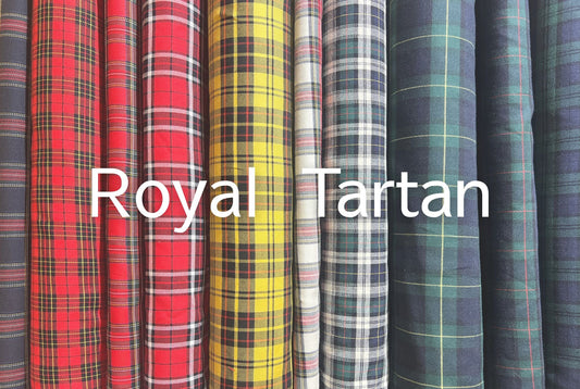 ロイヤルタータンチェックが並んでいる画像