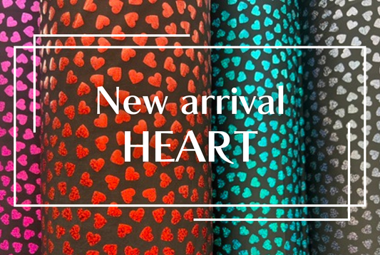 ハートの生地が4色並んでいる