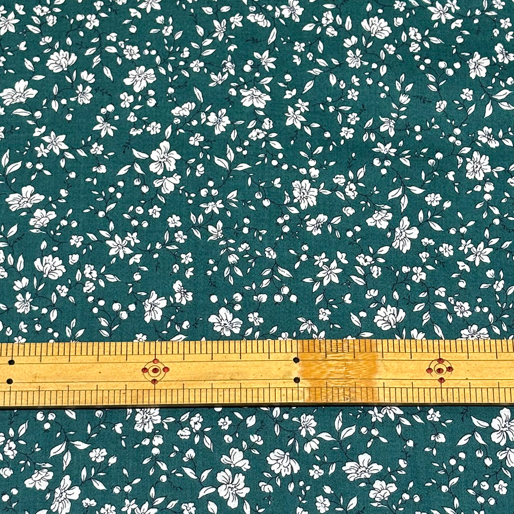 生地 【 60ローンプリント 小花 グリーン 】 ローン生地 108cm巾 綿生地 綿 コットン 綿100％ 植物柄 花柄