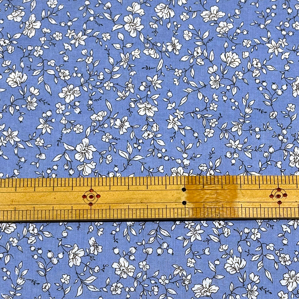 生地 【 60ローンプリント 小花 スカイ 】 ローン生地 108cm巾 綿生地 綿 コットン 綿100％ 植物柄 花柄