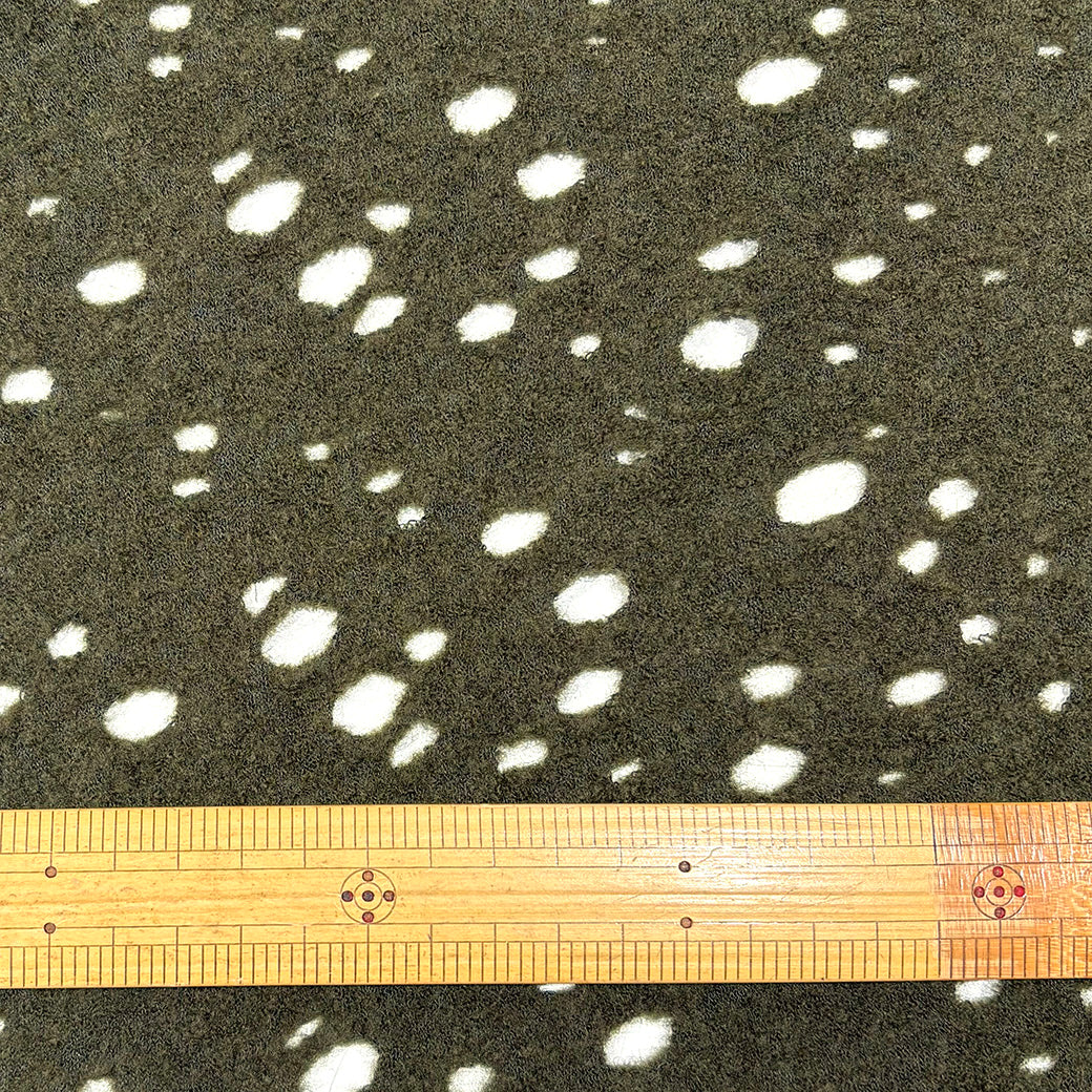 【 ランダム穴あき 水ビ カーキ】 130cm巾 ウール混生地 ウールナイロン生地 デザイン生地