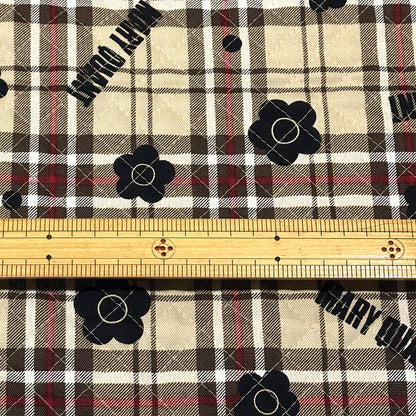 生地 【 MARY QUANT タータン花 キルティング グレージュ 】 マリクワ マリークワント キルティング生地 106cm巾 綿プリント コットン100％