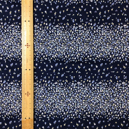 生地 【 60ローンプリント 小花 紺 】 ローン生地 108cm巾 綿生地 綿 コットン 綿100％ 植物柄 花柄 北欧風