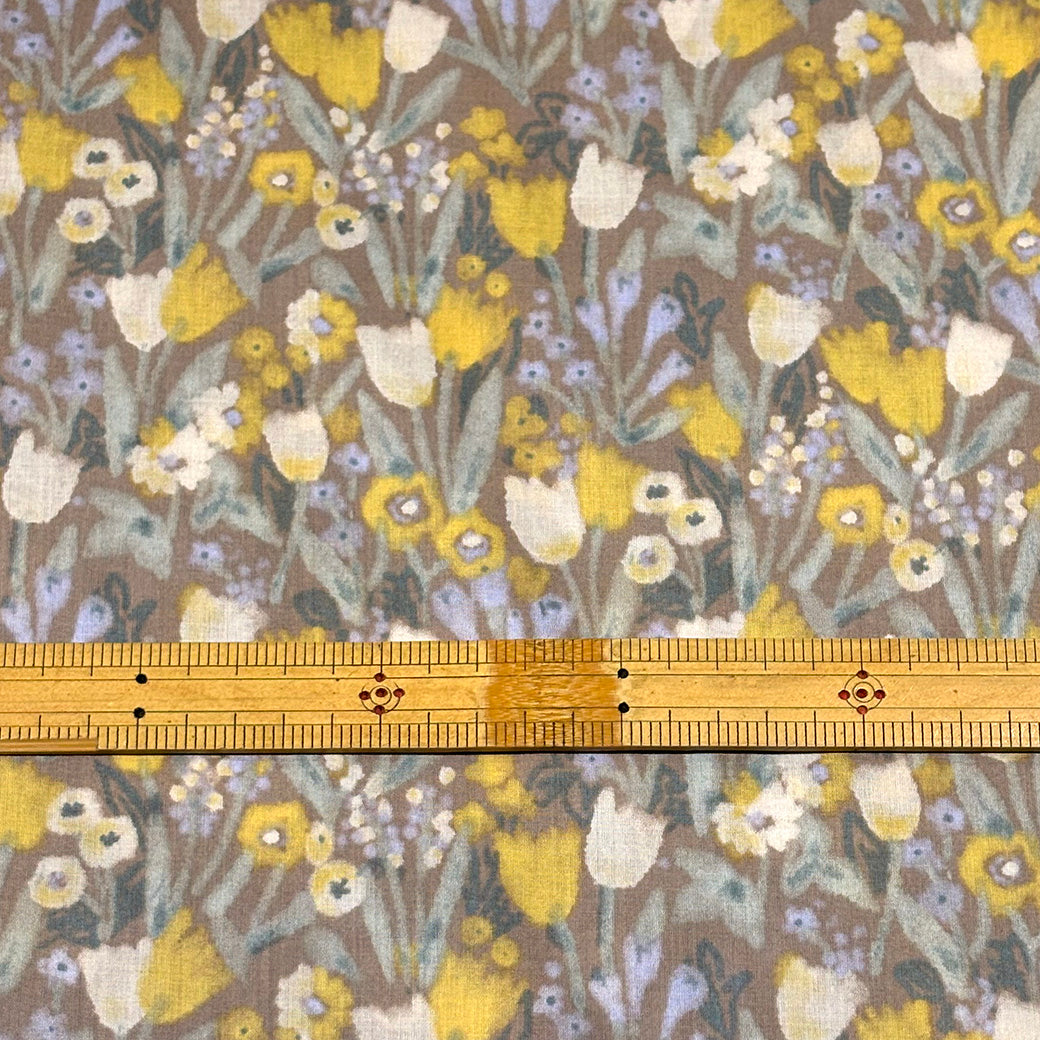 生地 【 60ローンプリント 滲み花 サンド 】 ローン生地 108cm巾 綿生地 綿 コットン 綿100％ 植物柄 花柄 北欧風 北欧プリント