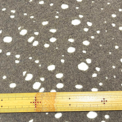【 ランダム穴あき 水ビ ライトブラウン】 130cm巾 ウール混生地 ウールナイロン生地 デザイン生地