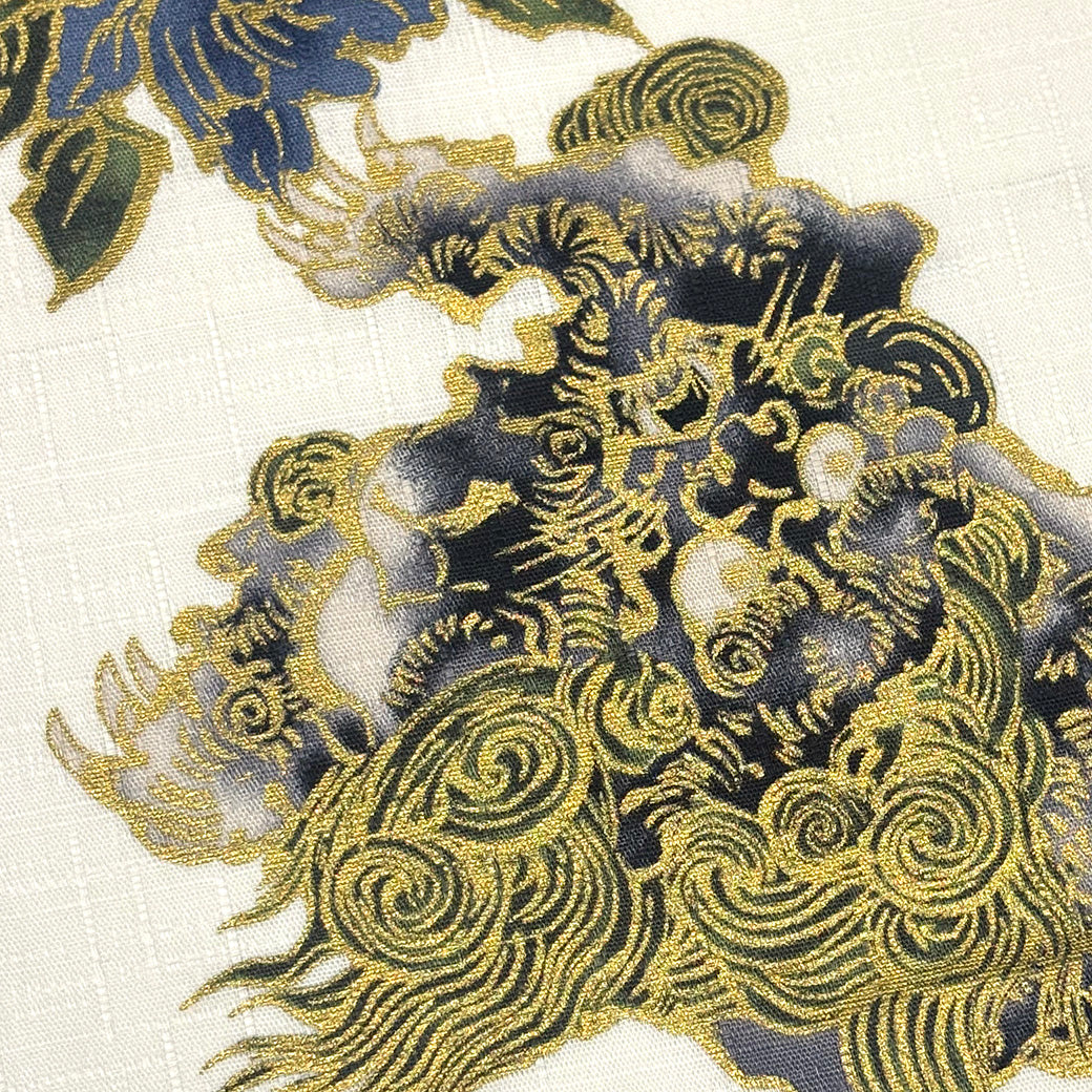 生地 【 和柄ドビー 金彩唐獅子牡丹文様 オフ白 】 110cm巾 綿100％ 和柄生地 金彩 唐獅子牡丹 唐獅子 和雑貨生地