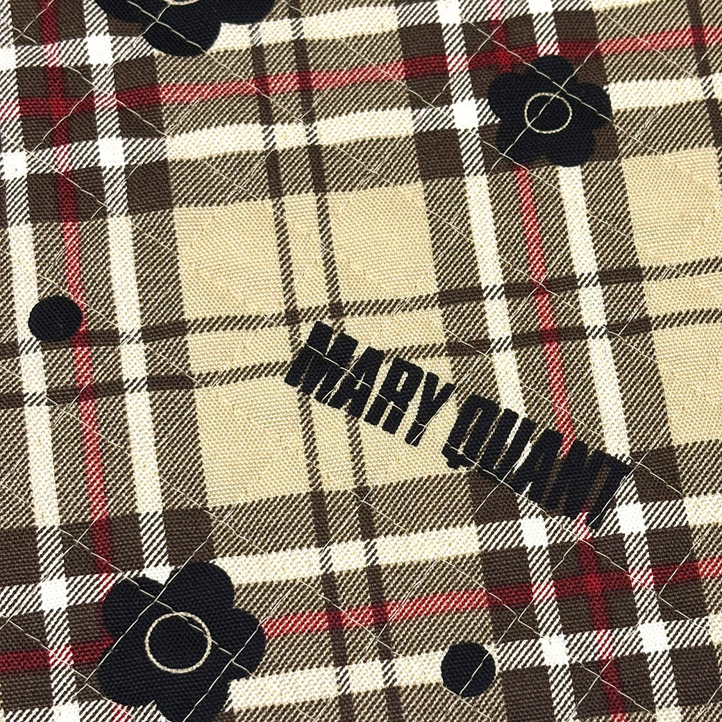 生地 【 MARY QUANT タータン花 キルティング グレージュ 】 マリクワ マリークワント キルティング生地 106cm巾 綿プリント コットン100％