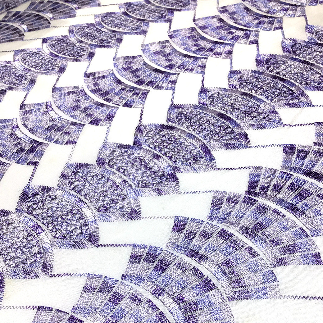 生地 【 刺繍レース スカイパープル 】 レース生地 103cm巾 刺繍レース 刺しゅう生地 立体レース 透け感レース 幾何学模様
