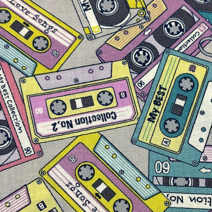 カセットテープ柄の生地