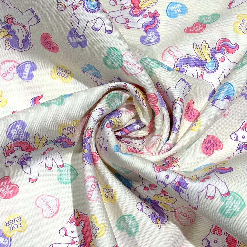 ユニコーン柄の生地