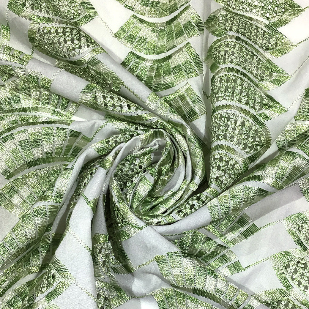 生地 【 刺繍レース ミントグリーン 】 レース生地 103cm巾 刺繍レース 刺しゅう生地 立体レース 透け感レース 幾何学模様