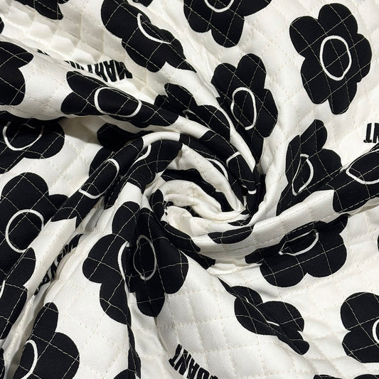 生地 【 MARY QUANT キルティング 白黒 】 マリクワ マリークワント キルティング生地 106cm巾 綿プリント コットン100％ 綿 花柄