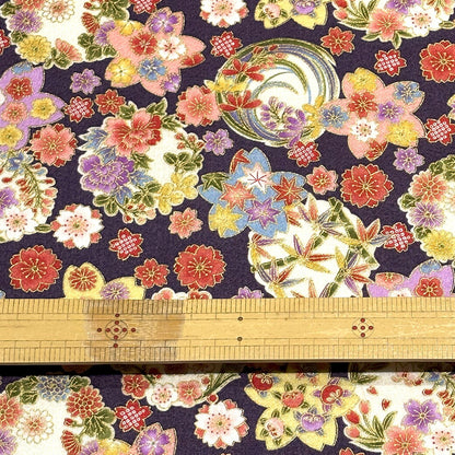 生地【 和柄プリント 花手鞠 2色 】桜 梅 菊 紅葉 手毬 ちりめん生地 浴衣生地 和風生地 110cm巾 綿100％ 和装 着物 浴衣 巾着 バッグ 和装小物 髪飾り 衣装 婚礼 袱紗 足袋入れ パッチワーク ハンドメイド 手芸 日本製 布 布地 Textile World TOA
