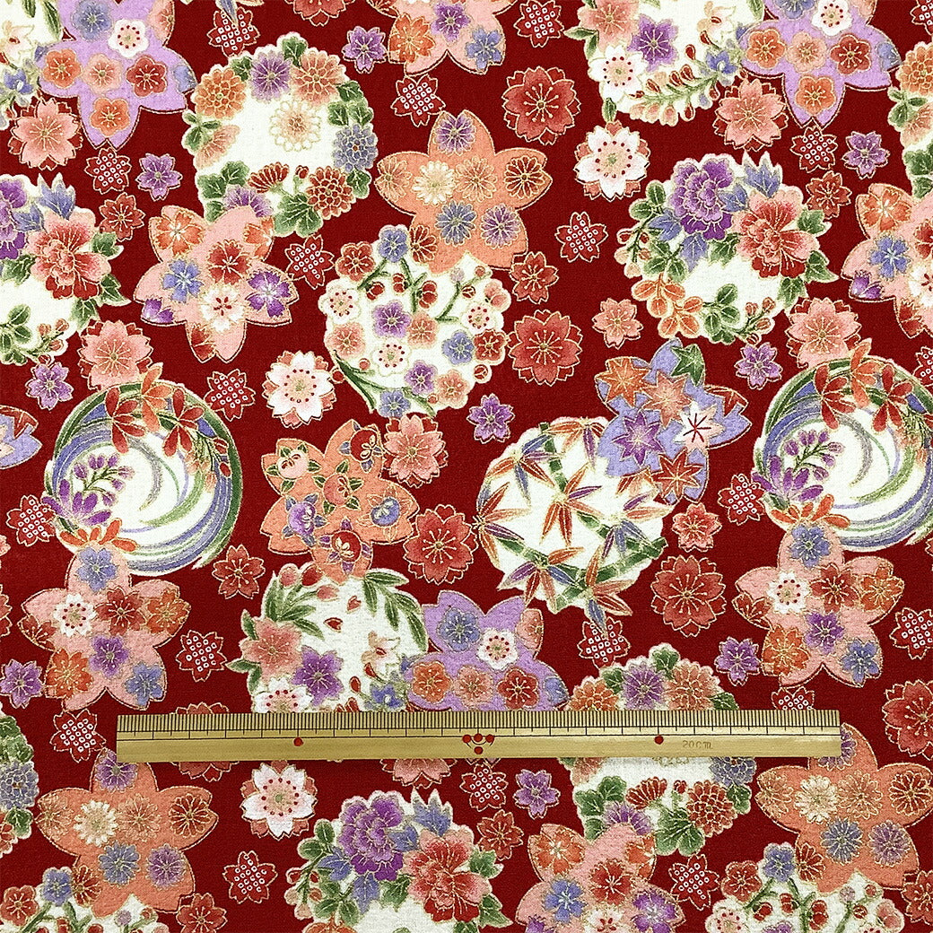 生地【 和柄プリント 花手鞠 レッド 】桜 梅 菊 紅葉 手毬 ちりめん生地 浴衣生地 和風生地 110cm巾 綿100％ 和装 着物 浴衣 巾着 バッグ 和装小物 髪飾り 衣装 婚礼 袱紗 足袋入れ パッチワーク ハンドメイド 手芸 日本製 布 布地 Textile World TOA