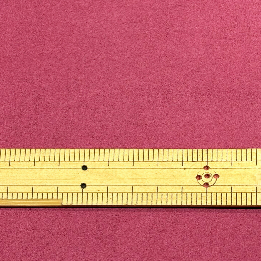生地 【 人工皮革 スエード プレーヌ スモモ 】 スエード生地 ナイロン ポリウレタン 140cm巾 幅広 スエード風 なめし加工 フェイクレザー ジャケット スカート キーケース インテリア ガーデニング レザークラフト 雑貨小物 高級感 Textile World TOA