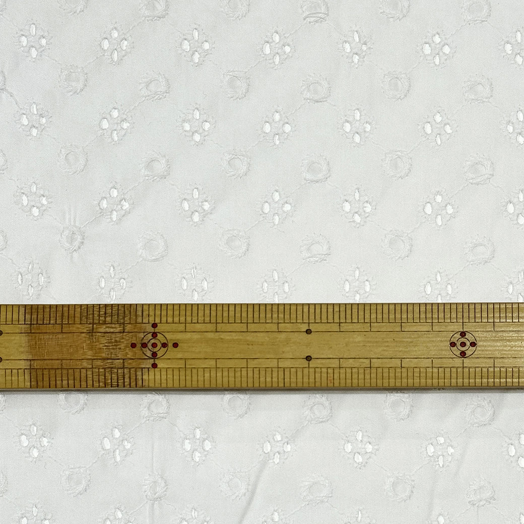 生地 【 綿レース 白 】 レース レース生地 花柄 幾何学模様 刺繍 レース刺繍