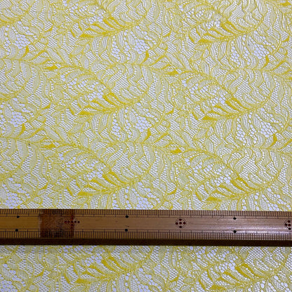 生地 【 片耳スカララッセルレース キイロ 】 レース ラッセルレース レース生地 ラッセル ラッセルレース生地 刺繍 レース刺繍 花柄 薔薇 幾何学 レースカーテン グローブ 手袋 ベール ブライダル ウェディング コスプレ