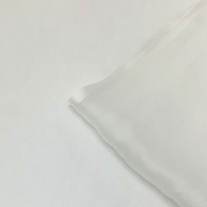 生地 【 シルク楊柳 6匁 白 】 シルク生地 シフォン 6もんめ 縦シワ 凸凹 シボ 正絹 本絹 無地 薄手 透け感 舞台衣装 コスプレ衣装 布 布地 ハロウィン イベント装飾用 発表会 ウエディング ブライダル スカーフ