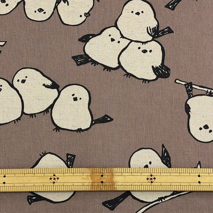 生地 【 Simply animal ピンクブラウン 】 KOKKA 綿麻 綿麻キャンバス コットンリネンキャンバス 110cm巾 シマエナガ しまえなが 小鳥 動物柄 いきもの バッグ 巾着袋 エプロン インテリア 雑貨 入