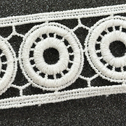 リボン【 モチーフレース F 白 】レースリボン 刺繍リボン サークル 刺繍 レース刺繍 刺繍テープ ハンドメイド資材 可愛い 手芸用テープ リボンテープ 洋裁 ハンドメイド 手芸用 パーツ 布雑貨 副材 手芸副材 フリル カ