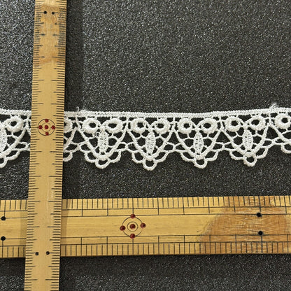 リボン【 モチーフレース R 白 】レースリボン 刺繍リボン 刺繍 レース刺繍 刺繍テープ ハンドメイド資材 可愛い 手芸用テープ リボンテープ 洋裁 ハンドメイド 手芸用 パーツ 布雑貨 副材 手芸副材 フリル カントリー