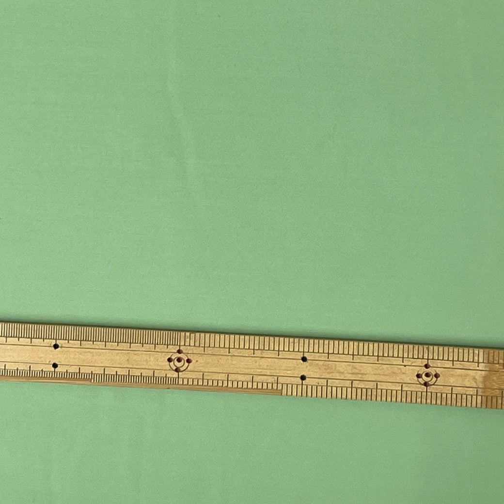 生地 【 60双タイプライター UVカット吸水/速乾 ペパーミント 】 140cm巾 幅広 薄手生地 機能性生地