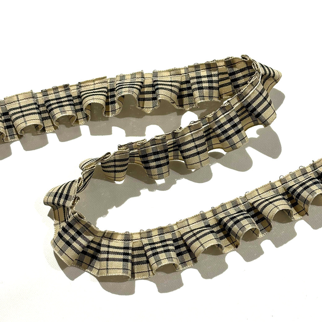 チェック柄フリルリボン