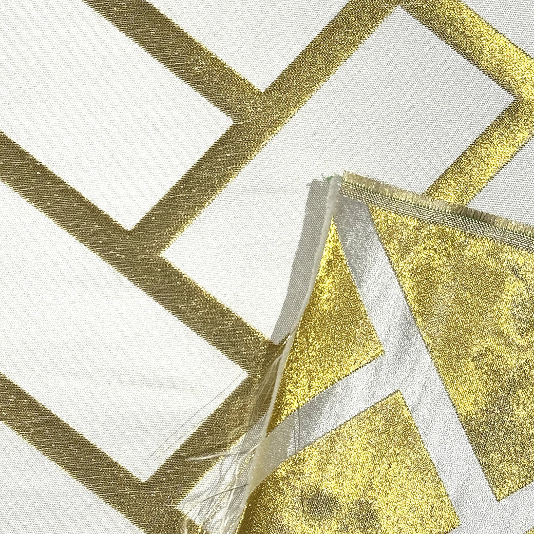 生地 【 金襴 金白 】 金襴生地 和柄生地 装飾織物 約70cm巾 華やか 重厚感