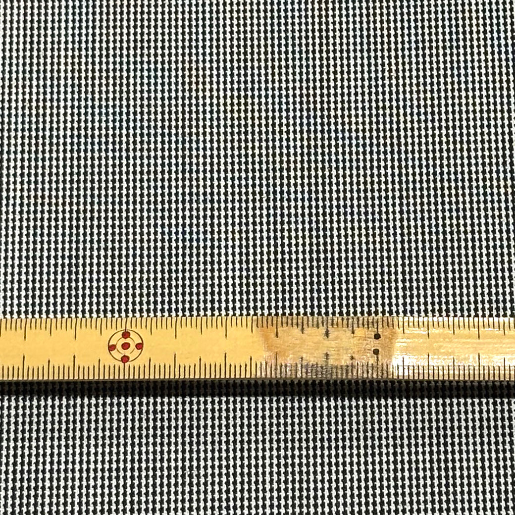 生地 【 梳毛ウール チェック スミ黒紺 】 ウール生地 紡毛ウール ポリエステル チェック 150cm巾 幅広