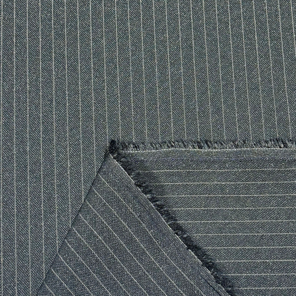 生地 【 梳毛ウール ピンストライプ チャコール 】 ウール生地 紡毛ウール ポリエステル 縦縞 しましま 150cm巾 幅広
