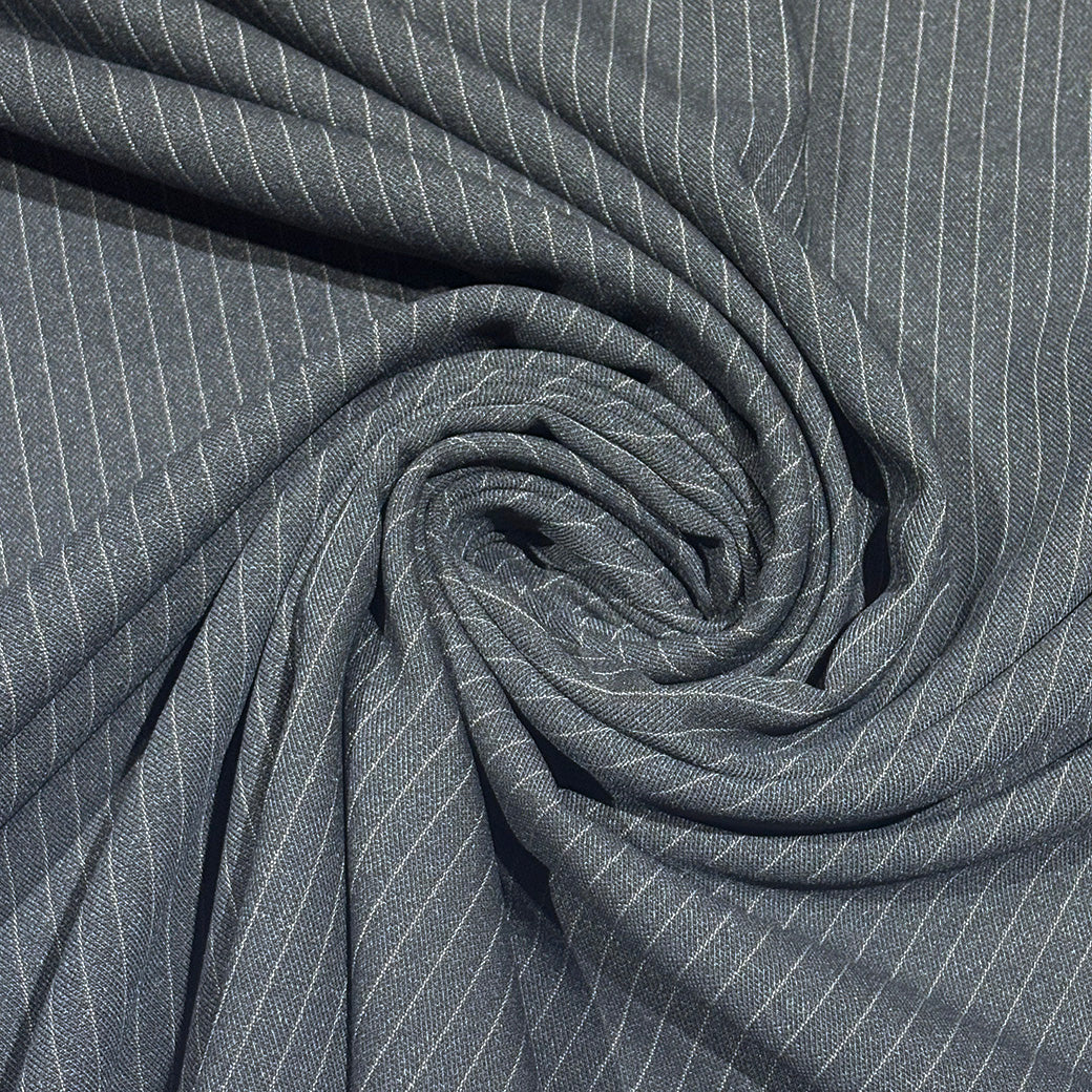 生地 【 梳毛ウール ピンストライプ チャコール 】 ウール生地 紡毛ウール ポリエステル 縦縞 しましま 150cm巾 幅広